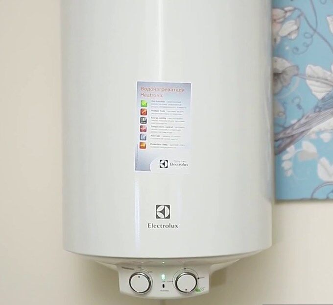 Водонагреватель Electrolux EWH-100 Heatronic DryHeat